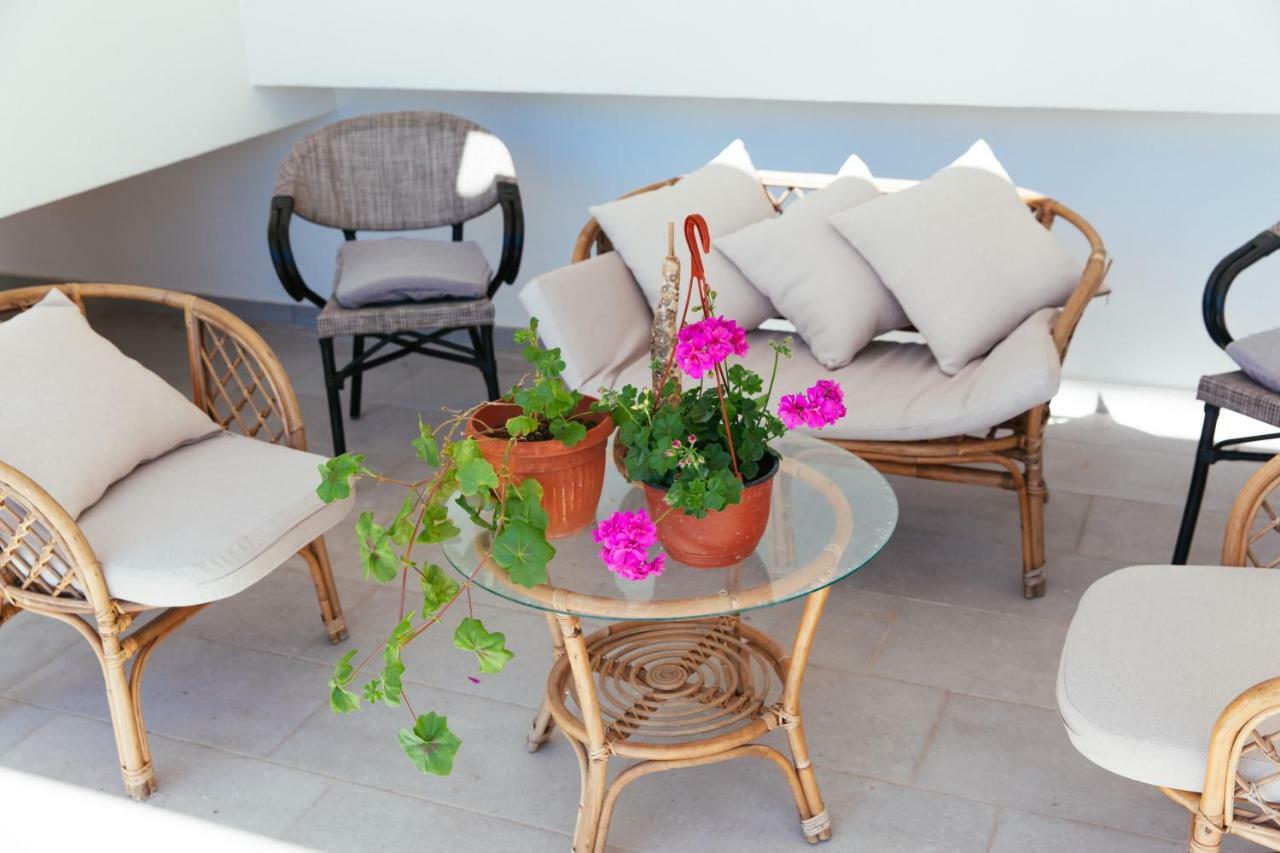Adriatica Sea & Sun Bed and Breakfast Ulcinj Buitenkant foto