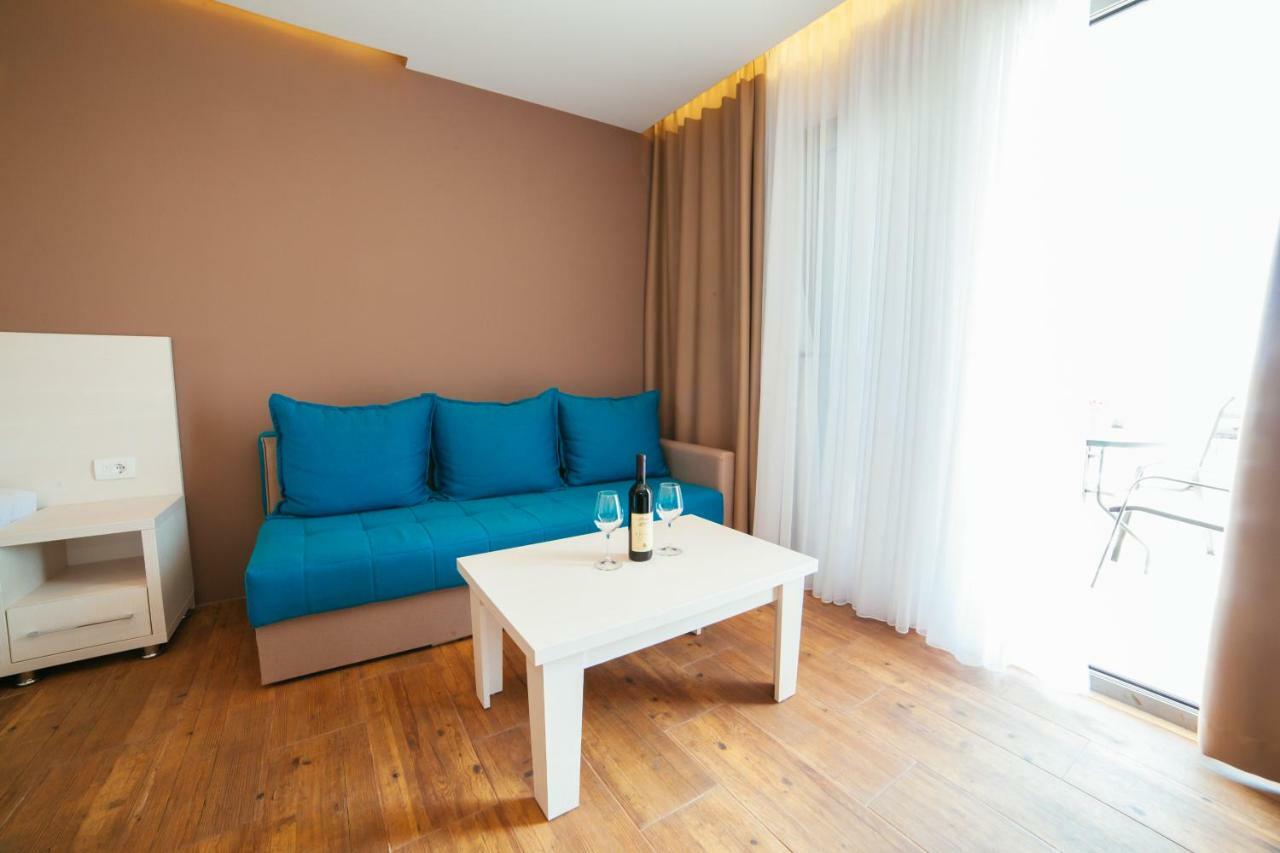 Adriatica Sea & Sun Bed and Breakfast Ulcinj Buitenkant foto