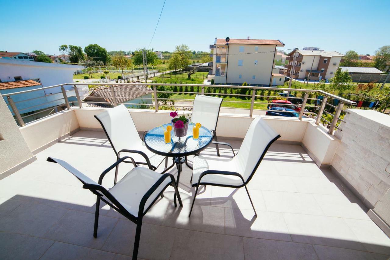 Adriatica Sea & Sun Bed and Breakfast Ulcinj Buitenkant foto