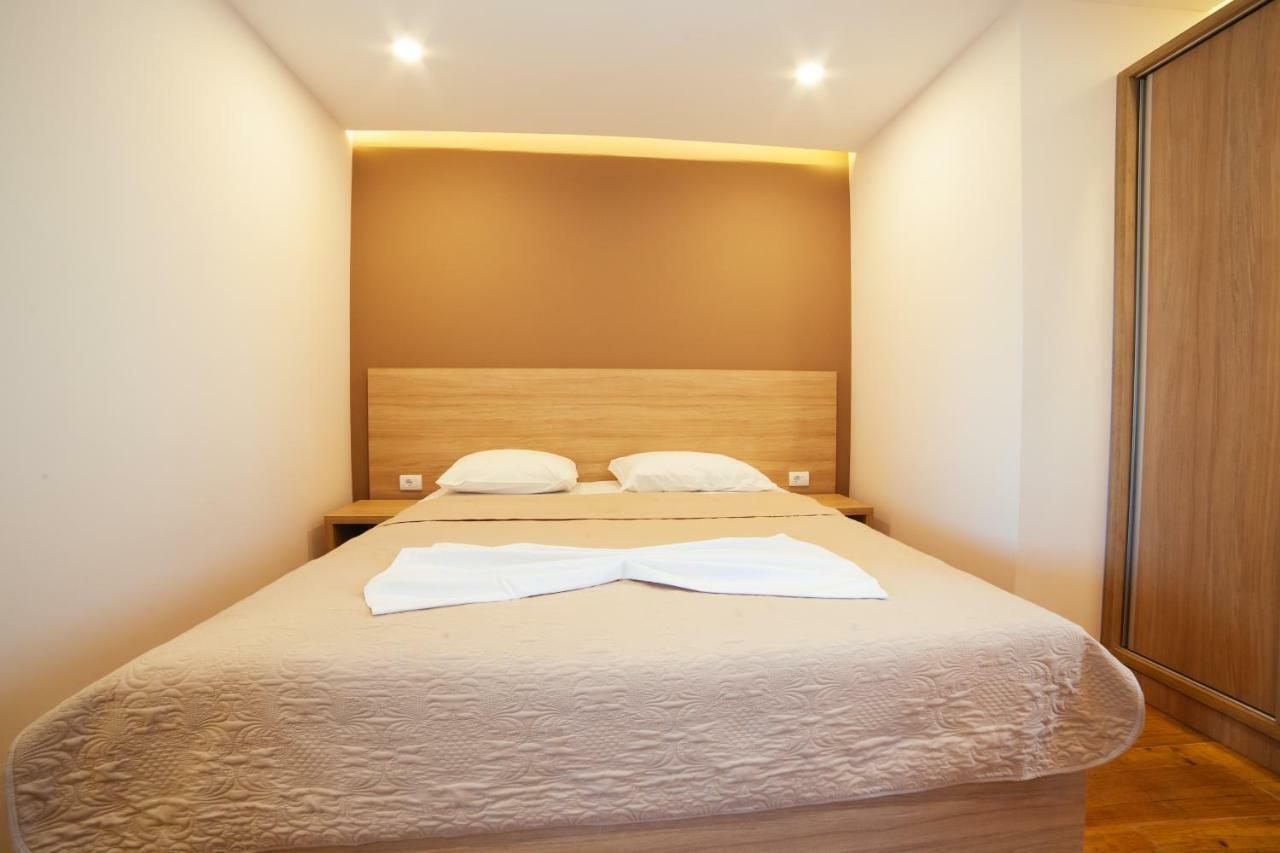 Adriatica Sea & Sun Bed and Breakfast Ulcinj Buitenkant foto