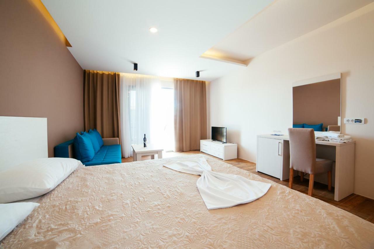 Adriatica Sea & Sun Bed and Breakfast Ulcinj Buitenkant foto
