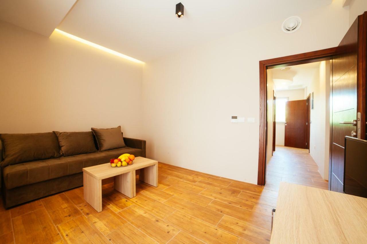 Adriatica Sea & Sun Bed and Breakfast Ulcinj Buitenkant foto