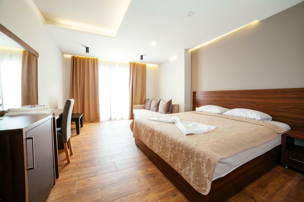 Adriatica Sea & Sun Bed and Breakfast Ulcinj Buitenkant foto